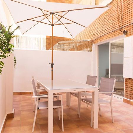 Charming Apartment Malagas Moon Exterior photo