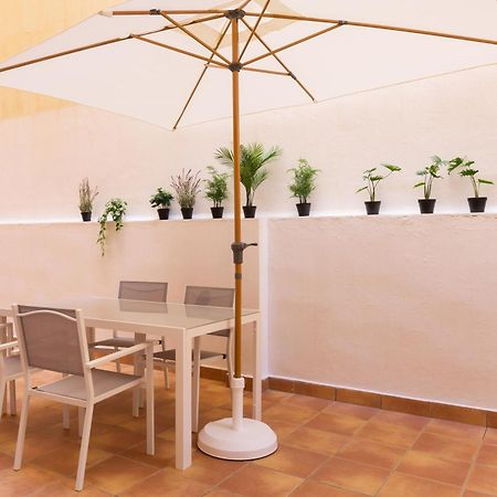 Charming Apartment Malagas Moon Exterior photo
