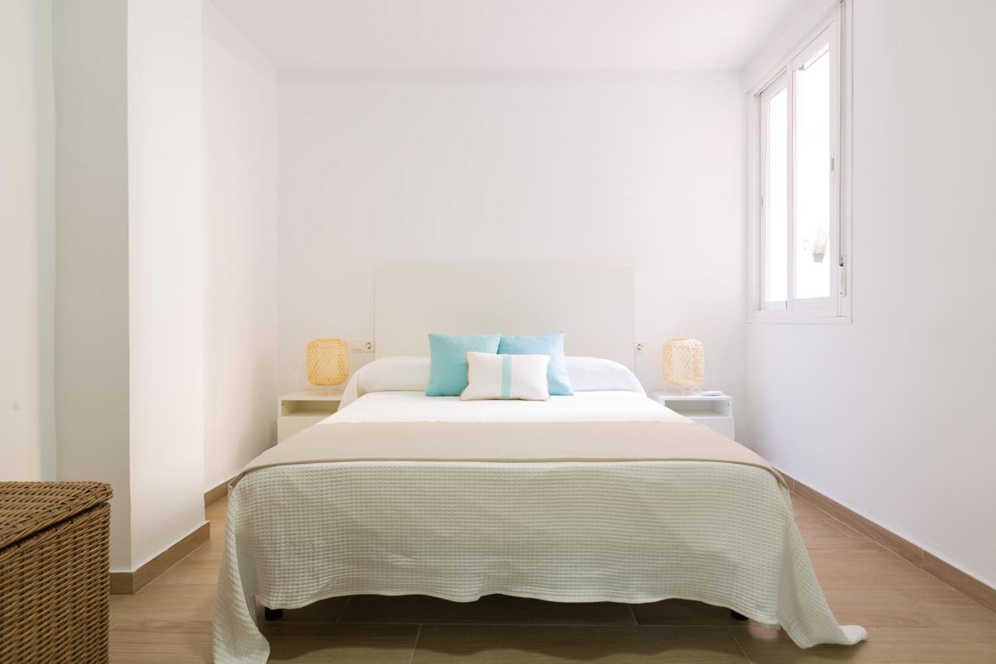 Charming Apartment Malagas Moon Exterior photo