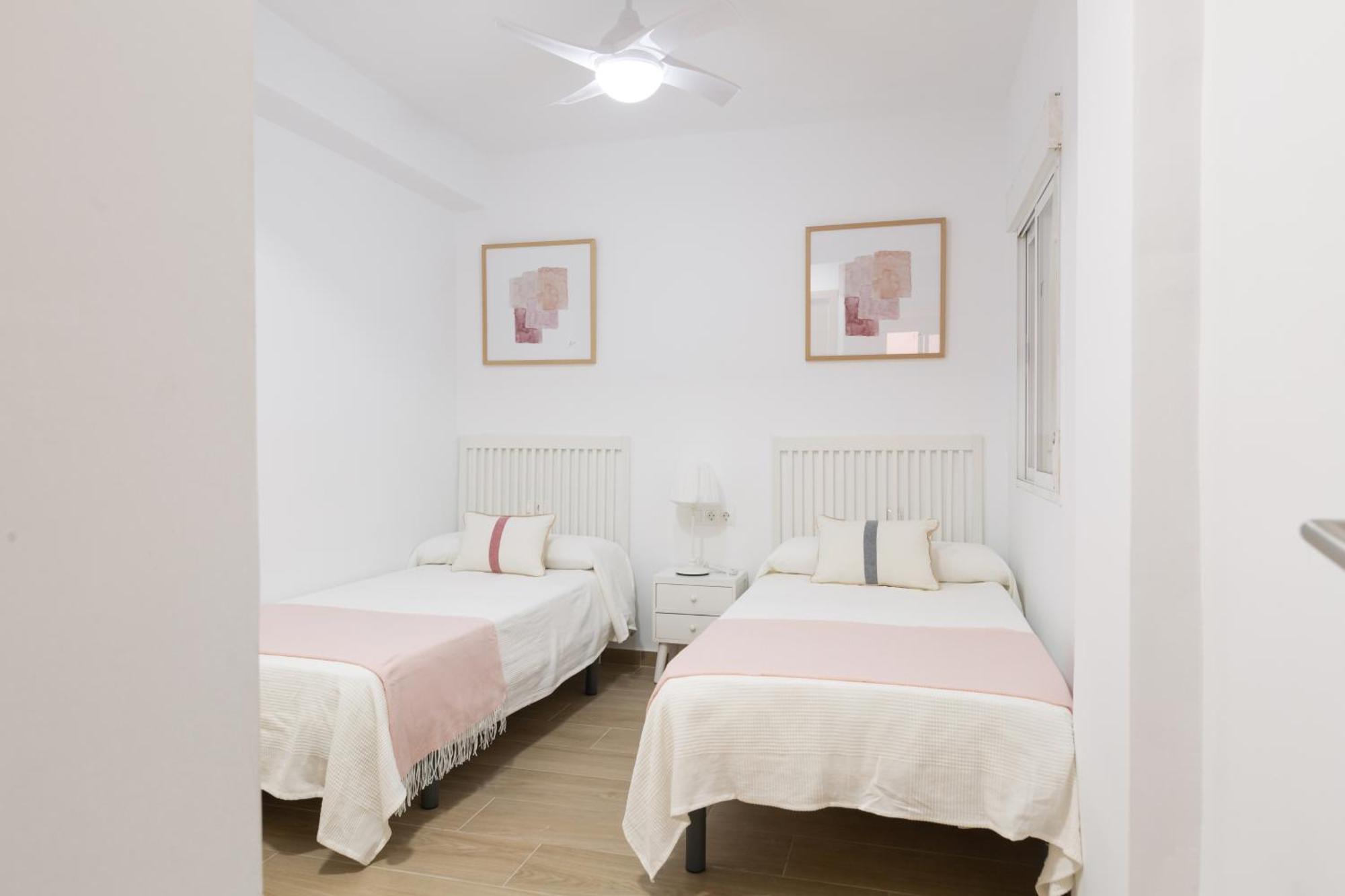 Charming Apartment Malagas Moon Exterior photo